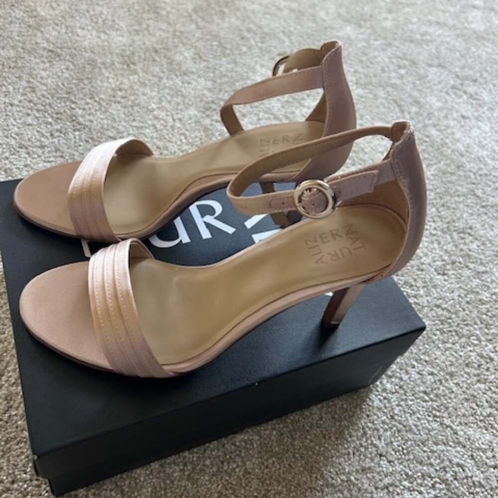 Naturalizer Kinsley 2 Satin Heels – Chai 9.5M NWT